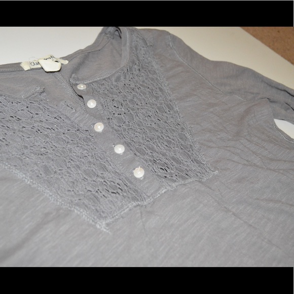 Gray Long Sleeve Tee - Lacey Bib Collar - Picture 2 of 3